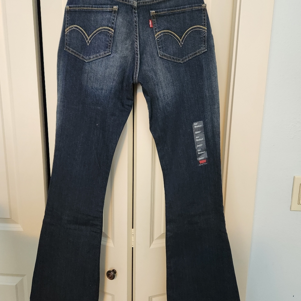 Mossimo Bootcut jeans. Slim fit, low rise